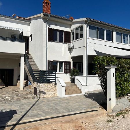 Apartmani Gemma Premantura Exterior foto